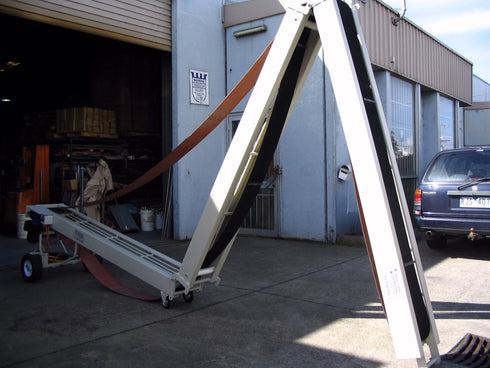 LANGYS - BRICK AND BLOCK ELEVATOR